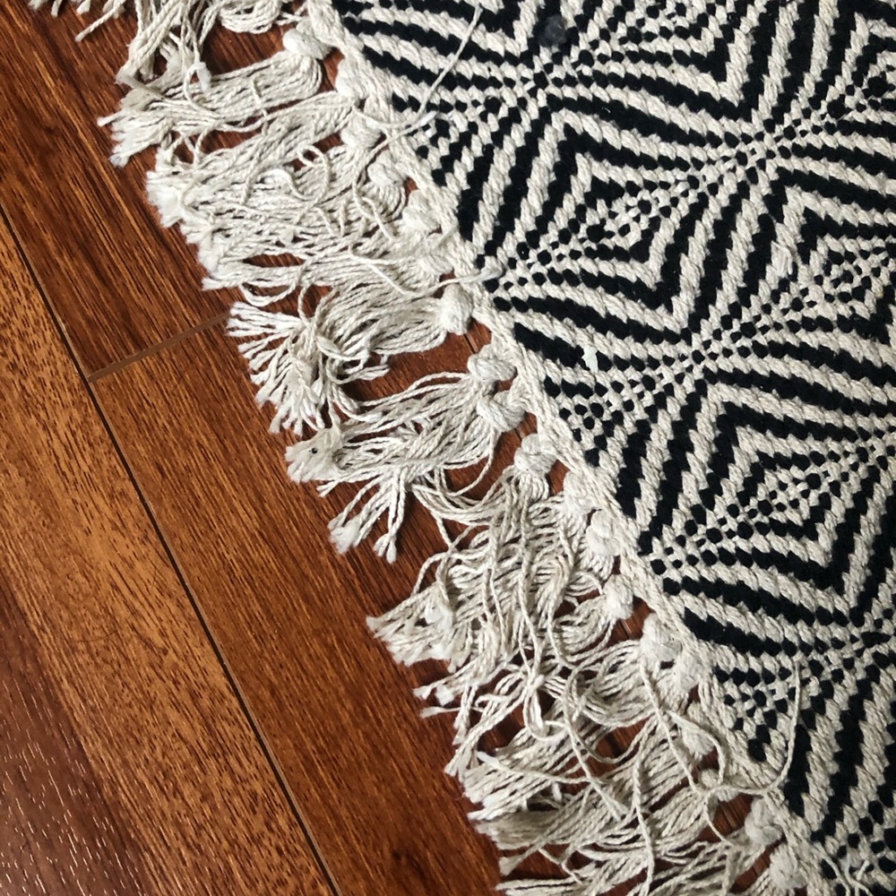 BOHO RUG / BEDROOM RUG / HOME DECOR & ACCENT RUG - Picture 3 of 6